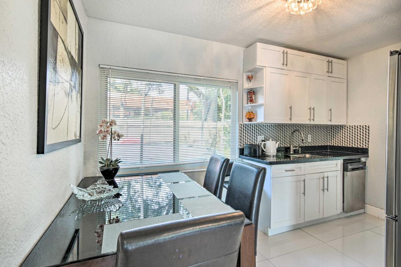 Shady And Eclectic Lauderdale Dwelling With Yard! Fort Lauderdale