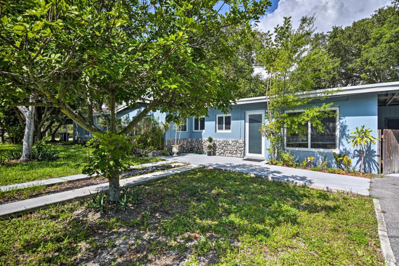 Shady And Eclectic Lauderdale Dwelling With Yard! Holiday home